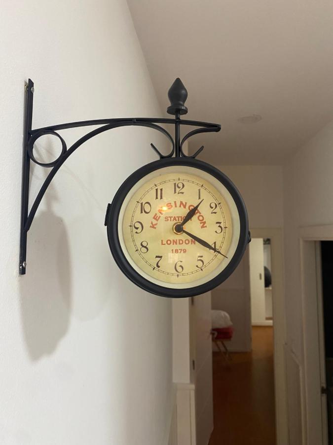 דירות סביליה El Reloj Del Viajero מראה חיצוני תמונה